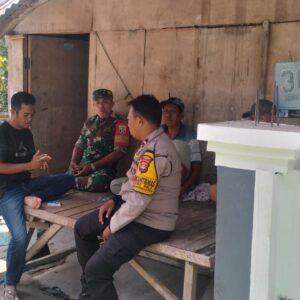 Bhabinkamtibmas Kempo Ajak Warga Manfaatkan Pekarangan untuk Ketahanan Pangan Keluarga