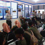 Edukasi Hukum Sejak Dini, Polres Sumbawa Sambut Kegiatan “Wisata Hukum” Pelajar Bersama Kejari Sumbawa