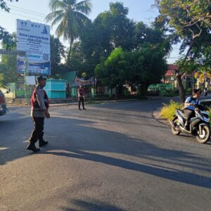 Polsek Bayan Gelar Rawan Pagi di Jalan Raya Tanjung-Bayan Antisipasi Laka Lantas