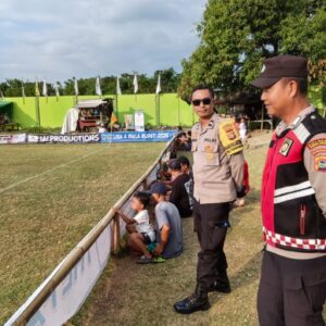 Polsek Tanjung Amankan Final Sepak Bola Antar Dusun di Desa Jenggala