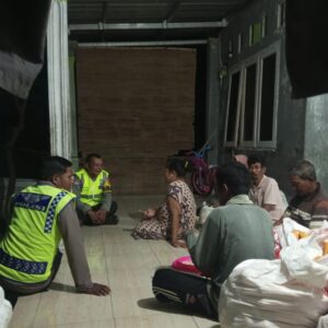 Patroli Dialogis Polsubsektor Brang Ene Perkuat Kamtibmas dan Edukasi Masyarakat di Desa Kalimantong