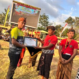 Semarak HUT KLU ke-18 dan HUT RI ke-81, Polres Lombok Utara Gelar Pagelaran Seni Budaya Peresean Selama 2 Hari