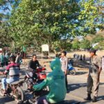 Meriahkan HUT RI ke-81, Polsek Wawo Amankan Gerak Jalan Cepat Tingkat Kecamatan