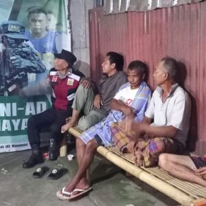 Polsek Pemenang Gelar Patroli Blue Light di Area Pertokoan Alfamart Desa Pemenang Barat
