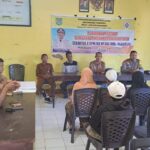 Kawal Penyaluran BLT, Bhabinkamtibmas Polsek Tambora Sampaikan Himbauan Kamtibmas
