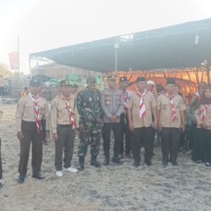 POLSEK HU’U AMANKAN UPACARA PEMBUKAAN PERKEMAHAN AKBAR HUT PRAMUKA KE-64