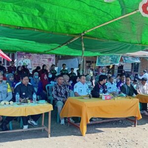 Bhabinkamtibmas Polsek Madapangga Monitoring Kegiatan Bakti Sosial Pengobatan Gratis di Desa Binaannya