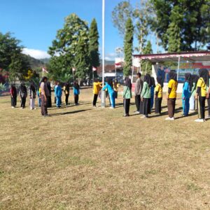 Persiapan HUT RI ke-81, Bhabinkamtibmas Polsubsektor Lantung Berikan Pelatihan Intensif kepada Anggota Paskibraka