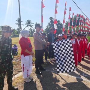 Amankan 88 Regu Pelajar, Kapolsek Buer Kawal Ketat Lomba Gerak Jalan Tepat Waktu Tingkat SD dan SMP