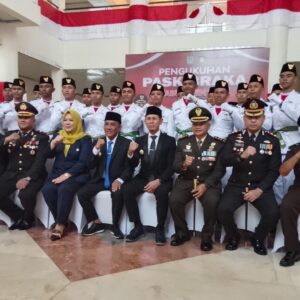 Ikut Berbangga Kapolres Bima Kabupaten AKBP M. Anton Bhayangkara Gaisar S.I.K.M.H., Hadiri Pengukuhan Paskibraka Tingkat Kabupaten Bima