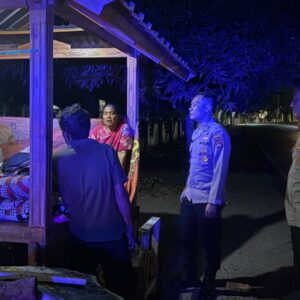 Polsek Labuhan Badas Intensifkan Patroli Blue Light Malam Hari Guna Cegah Tindak Pidana 3C
