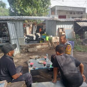 Bhabinkamtibmas Polres Bima Kota Sambangi Warga, Imbau Masyarakat Jaga Kamtibmas