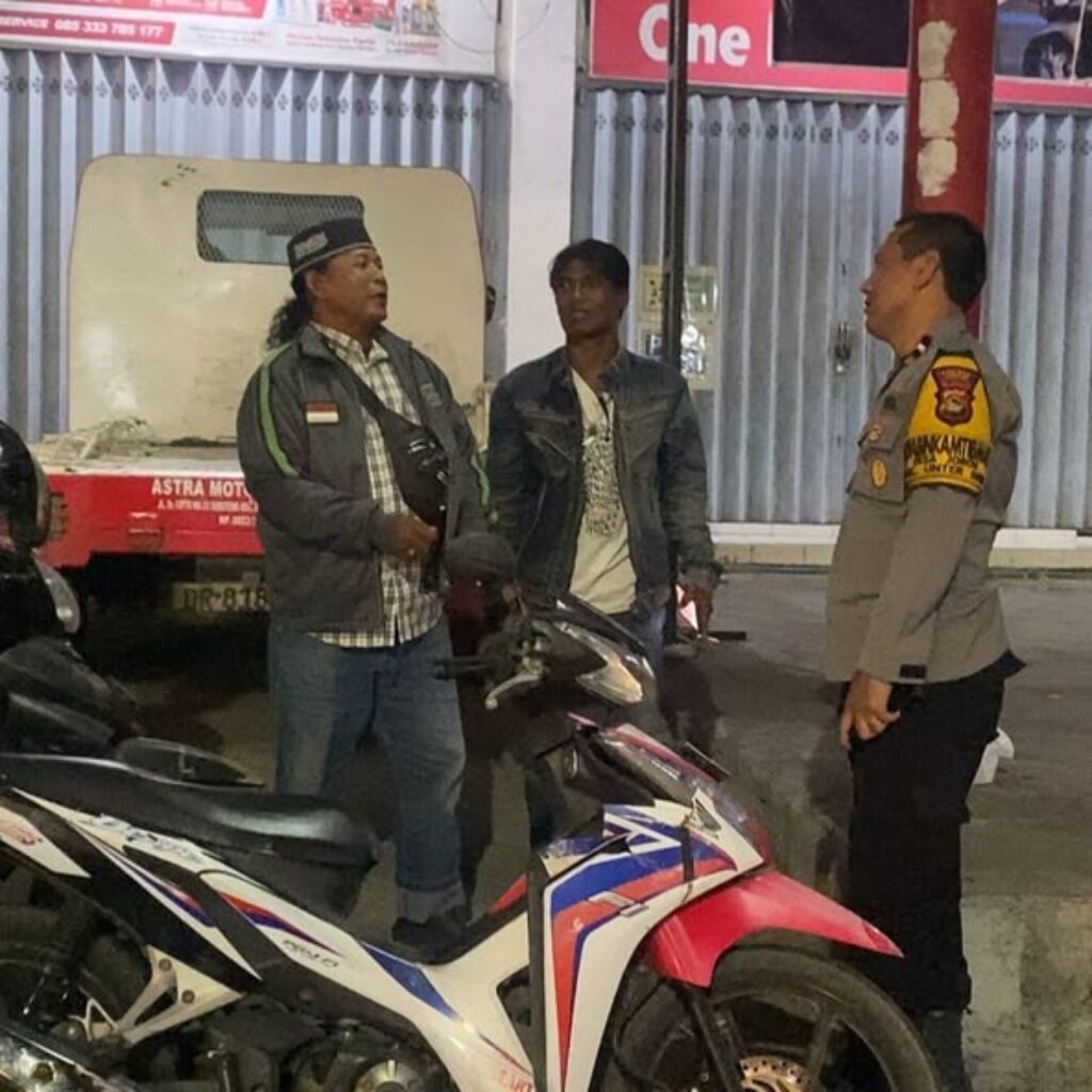 Cegah Gangguan 3C dan Premanisme, Polsek Sumbawa Gencarkan Patroli Blue Light dan KRYD Malam Hari
