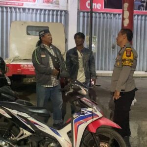 Cegah Gangguan 3C dan Premanisme, Polsek Sumbawa Gencarkan Patroli Blue Light dan KRYD Malam Hari