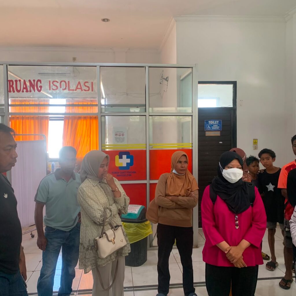 Polsek Manggelewa Respons Cepat Dugaan Keracunan Dua Siswa SDN 08 Manggelewa