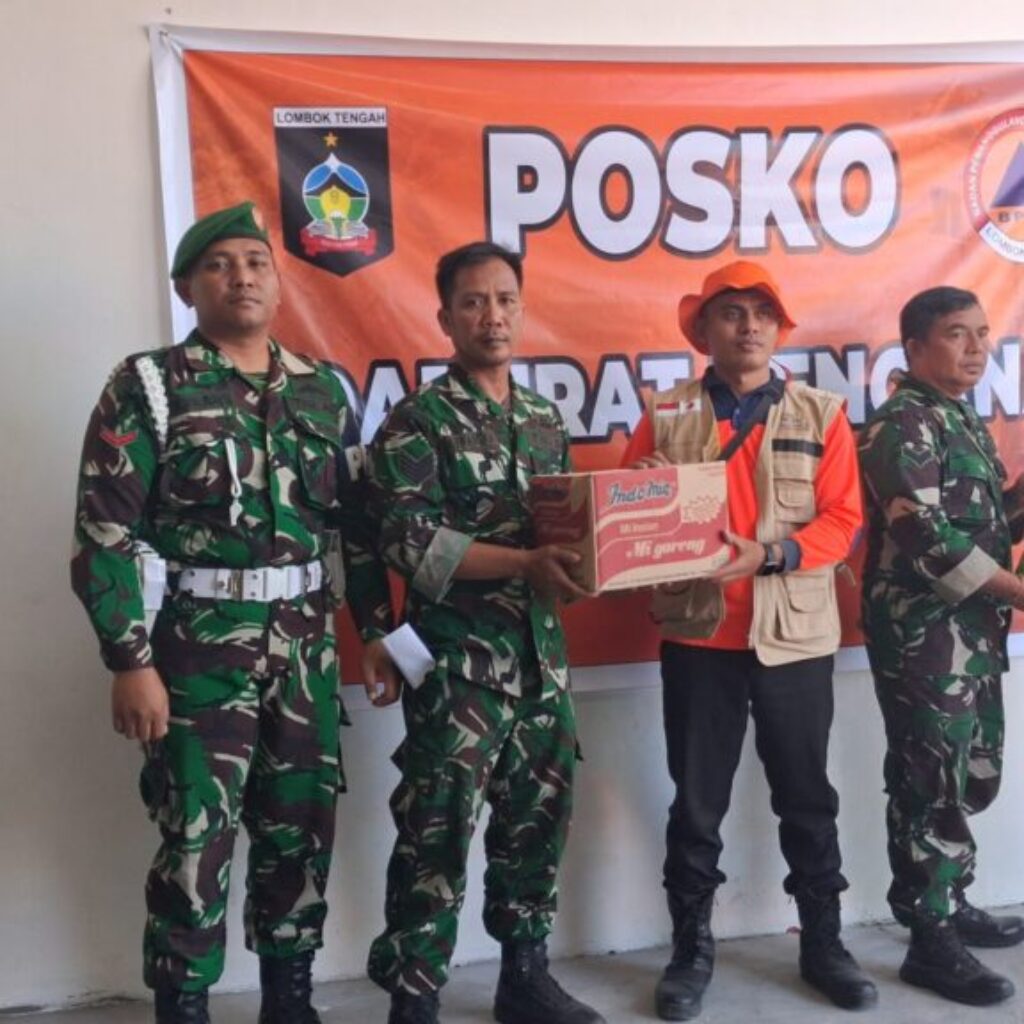 Kodim 1606/Mataram Peduli Korban Kebakaran Desa Adat Sade