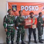 Kodim 1606/Mataram Peduli Korban Kebakaran Desa Adat Sade