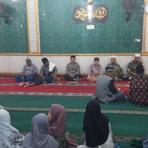 POLSEK KEMPO HADIRI PERINGATAN MAULID NABI MUHAMMAD SAW, PERKUAT SILATURAHMI DAN KEMITRAAN POLRI DENGAN MASYARAKAT