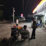 Polsek Praya Gelar Patroli Antisipasi 3C di Pertokoan Alfamart IPDN Renteng