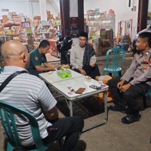 Polsek Praya Timur Intensifkan Patroli Dialogis, Serap Aspirasi Warga