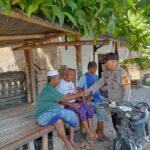 Bhabinkamtibmas Desa Wanasaba Sambangi Warga, Sosialisasikan Asta Cita dan Sampaikan Himbauan Kamtibmas