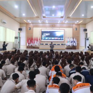 Gandeng Polresta Tuban, SMKN 1 Tuban Gelar Edukasi Pemanfaatan AI yang Aman Bagi Pelajar