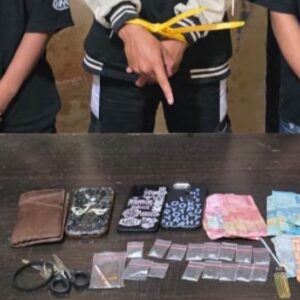 Gerebek Rumah Warga di Utan, Polsek Utan Bekuk Pengedar Sabu Beserta 13 Poket Barang Bukti