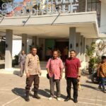 Bhabinkamtibmas Polres Bima Kota Sambangi Jemaat Gereja, Sampaikan Imbauan Kamtibmas dan Call Center 110