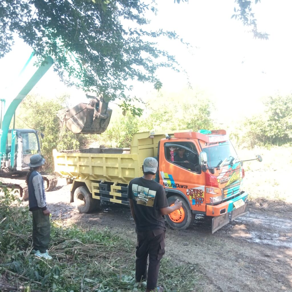 Sdr. ARISKAN selaku Tokok Pemuda Desa Riwu menolak keras adanya kegiatan atau aktivitas Penambangan Galian C di Desa Riwu Kec. Woja Kab. Dompu.