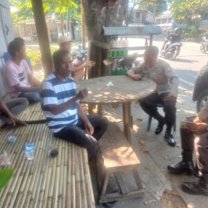 Sat Binmas Polres Dompu Ajak Warga Aktifkan Poskamling dan Cegah Karhutla