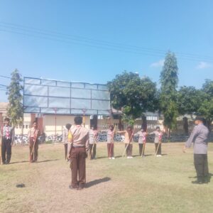 Tingkatkan Disiplin dan Keterampilan, Sat Binmas Polres Bima Kota Latih Saka Bhayangkara