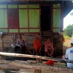 Bhabinkamtibmas Woko Sosialisasikan Larangan Karhutla dan Dorong Pemanfaatan Lahan Pekarangan