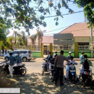 Cegah Tawuran, Polsek Rasanae Timur Pantau Kepulangan Pelajar SMAN 3 Kota Bima