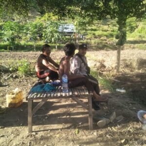 Bhabinkamtibmas Kwangko Dampingi Petani Persiapkan Musim Tanam Jagung