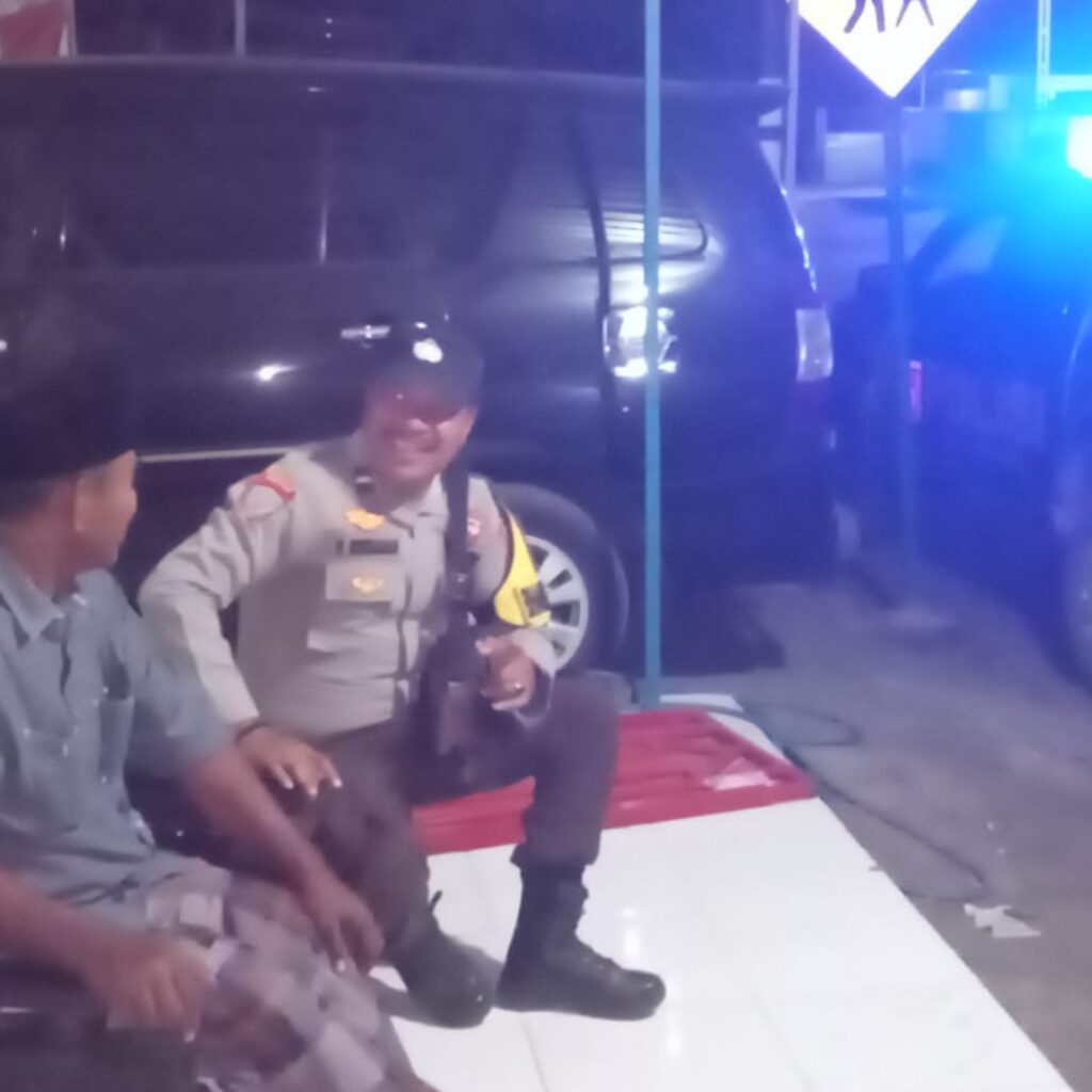 Polsek Ambalawi Gelar Patroli Blue Light, Antisipasi 3C dan Gangguan Kamtibmas