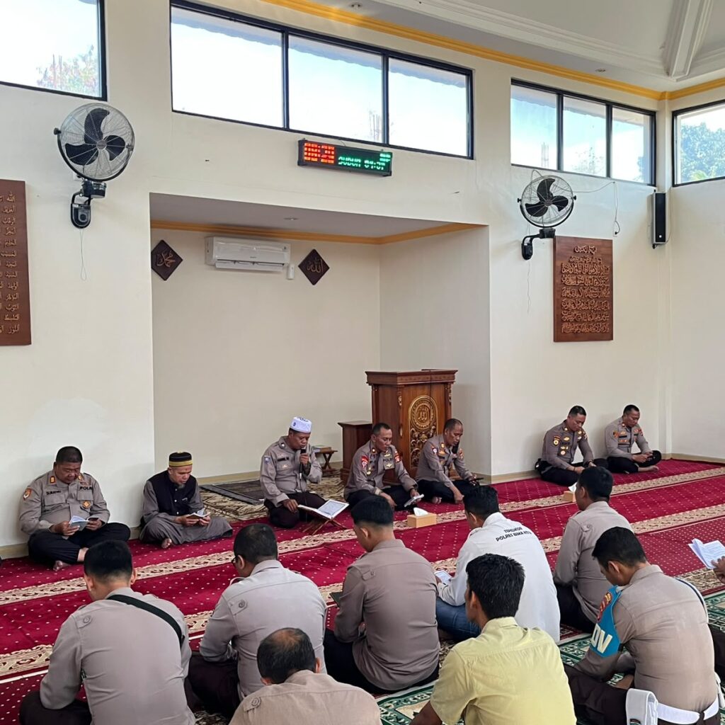 Polres Bima Kota Rutin Laksanakan Binrohtal, Perkuat Mental dan Spiritual Personel