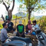 Bhabinkamtibmas Desa Jambu Ajak Warga Cegah Karhutla dan Manfaatkan Lahan Kosong