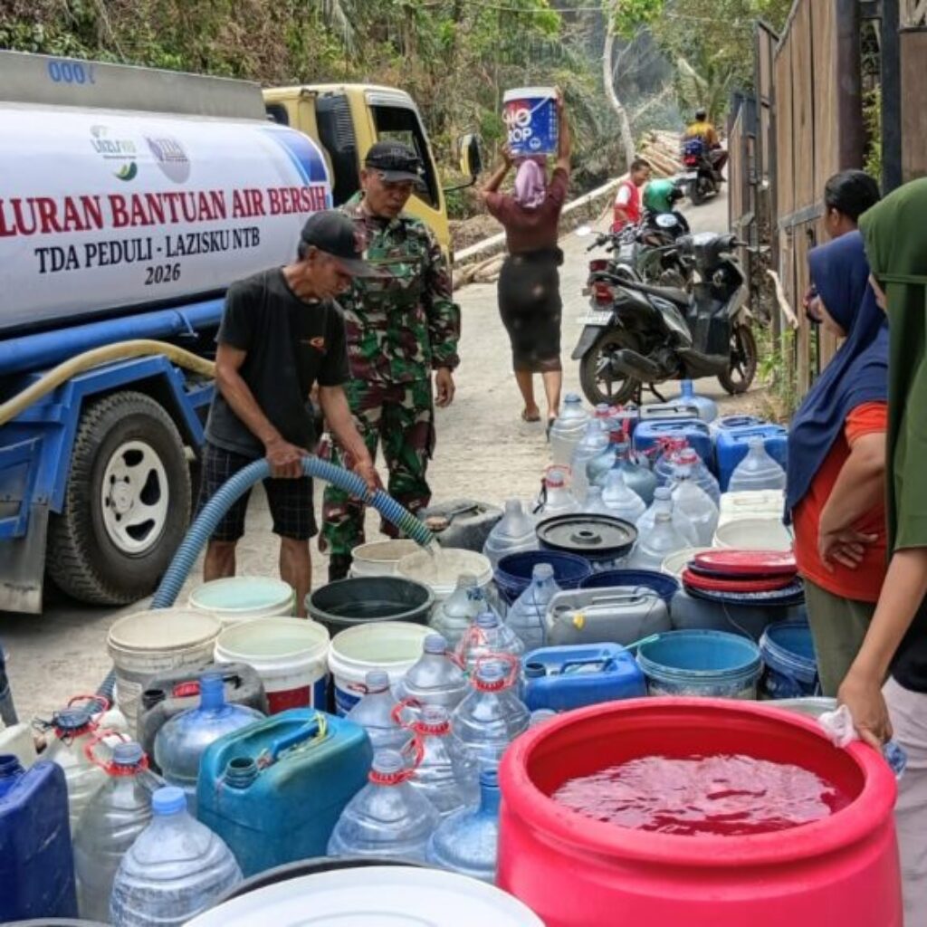 Bersama TDA, LAZISKU NTB dan BPBD, Kodim 1606/Mataram Dukung Penyaluran Air Bersih
