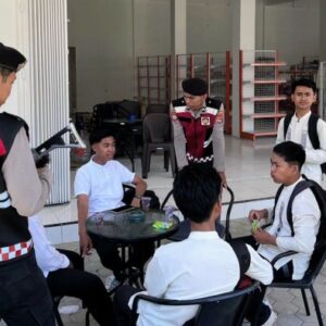 Polisi Sambangi Warga di Sampir, Patroli Dialogis Perkuat Keamanan Lingkungan, Berikan Rasa Aman Untuk Masyarakat