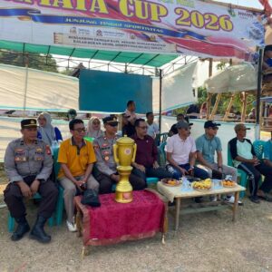 Amankan Laga Puncak Permata Cup 2026, Kapolsek Lape Pimpin Langsung Pengamanan hingga Tuntas