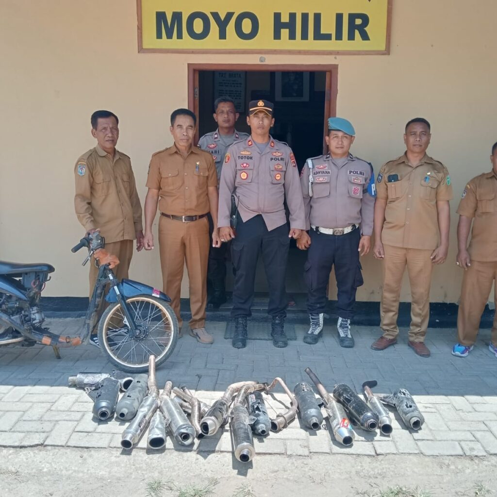 Tertibkan Kenyamanan Lingkungan, Polsek Moyo Hilir Bersama Pemkec Gelar Razia Knalpot Brong ke Sekolah-Sekolah