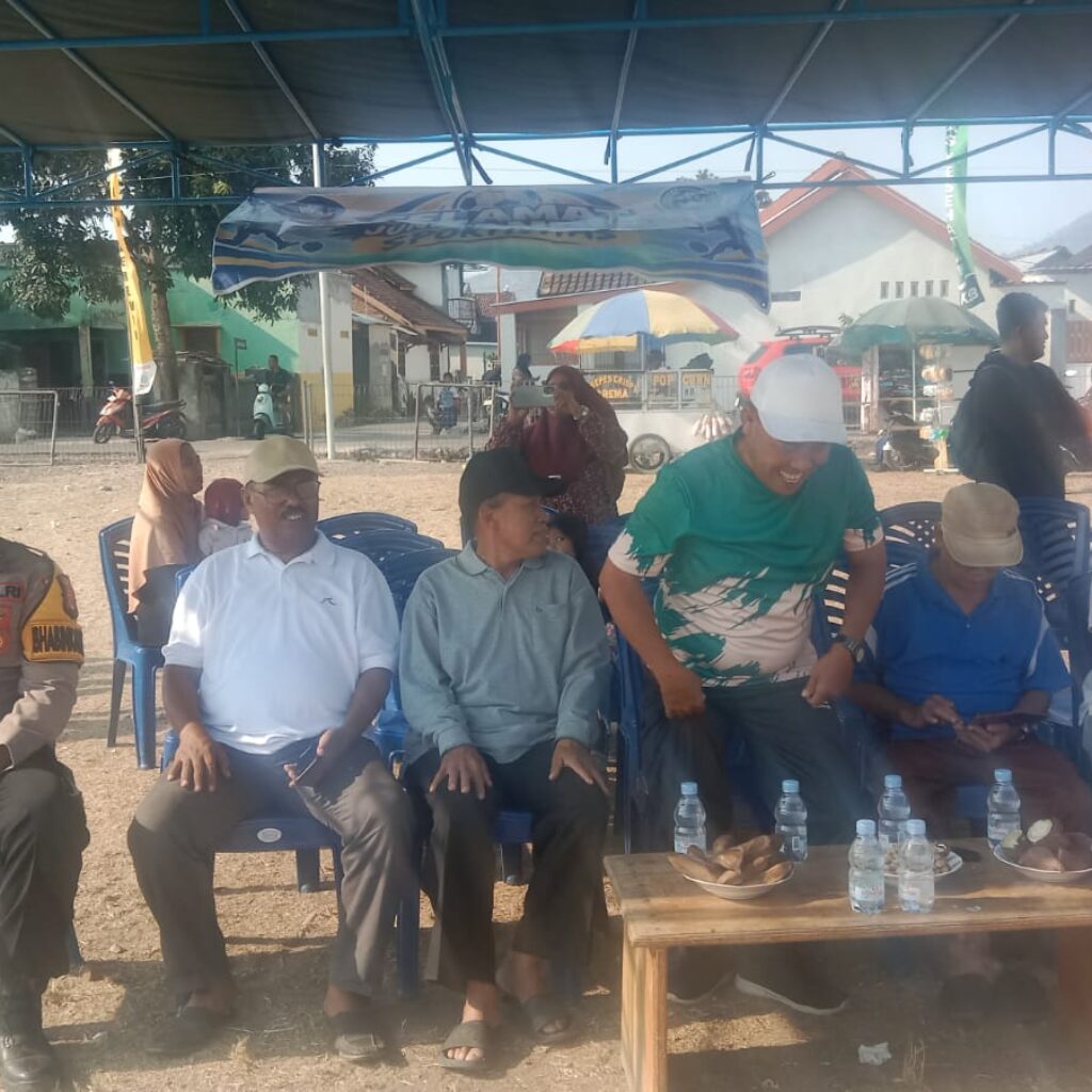 Sinergi Bhabinkamtibmas Desa Goa Kawal Pembukaan Turnamen Sepak Bola Tingkat SD Se-Kecamatan Jereweh