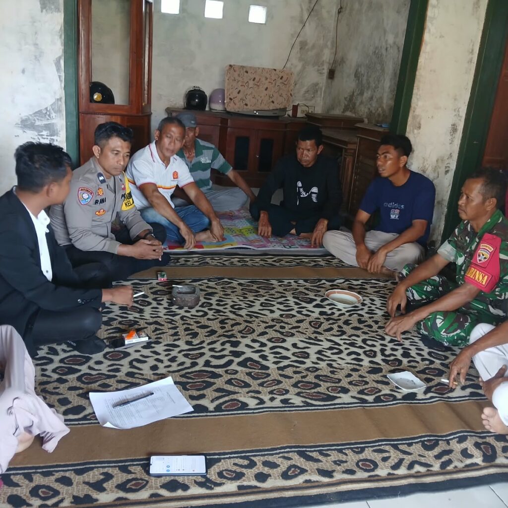 Kedepankan Musyawarah dan Kekeluargaan, Bhabinkamtibmas Jatibaru Selesaikan Perselisihan Warga
