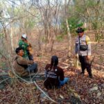 Jaga Kelestarian Alam, Bhabinkamtibmas Desa Labuhan Aji Dampingi Kelompok Kakatua Ranger Patroli di Taman Nasional Pulau Moyo