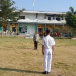 Tumbuhkan Sikap Disiplin dan Cegah Kenakalan Remaja, Kapolsek Alas Jadi Pembina Upacara Bendera di SMKN 1 Alas