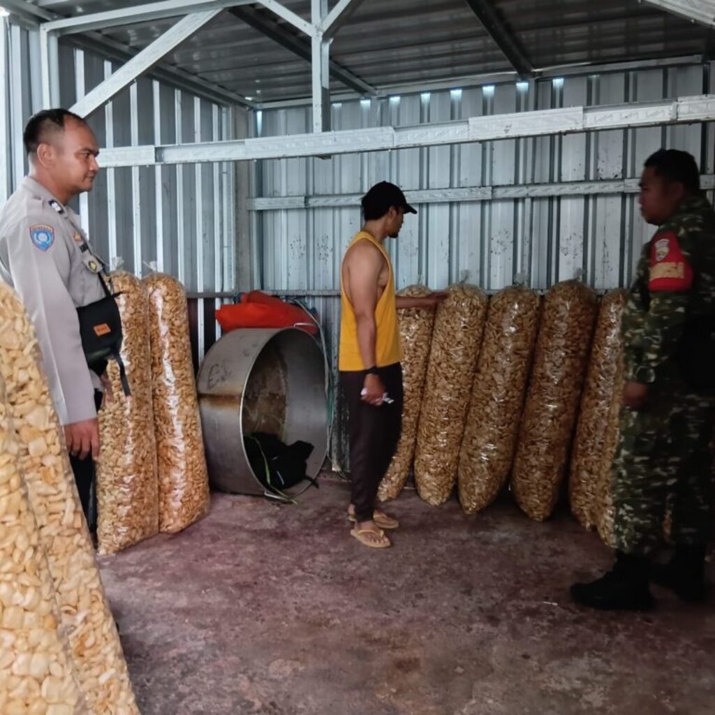TNI dan Polri Bersinergi Dukung Kemajuan UMKM Warga Mataram