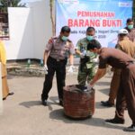 Kejari Dompu Musnahkan Barang Bukti dari 30 Perkara Inkracht, Termasuk 3.381 Butir Tramadol dan Narkotika
