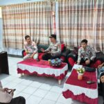 KAPOLSEK PEKAT IPDA ADAM JALIN SILATURAHMI DENGAN PEMERINTAH KECAMATAN DAN DESA, PERKUAT SINERGI JAGA KAMTIBMAS