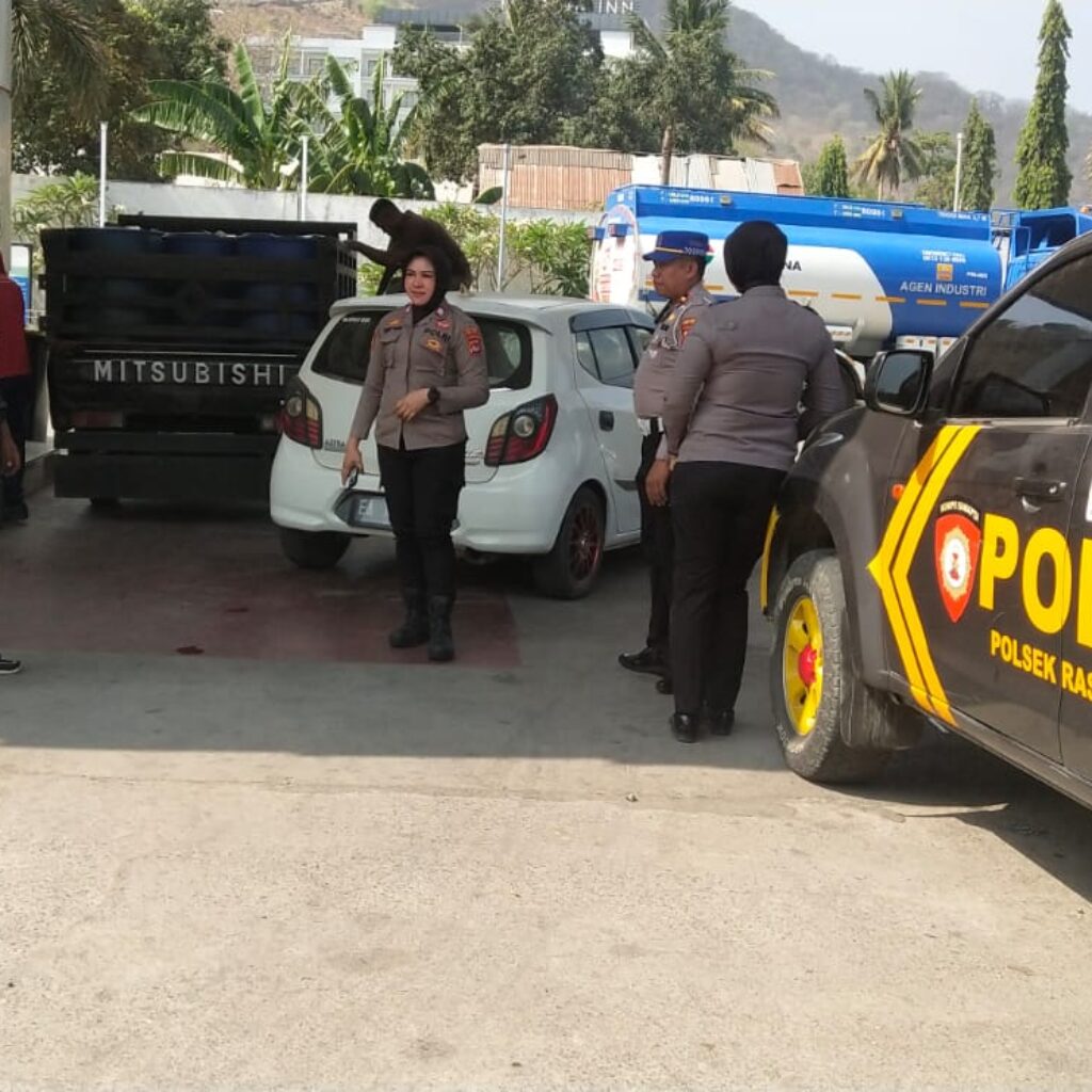 Cegah Gangguan Kamtibmas, Polsek Rasanae Barat Intensifkan Patroli Strong Point