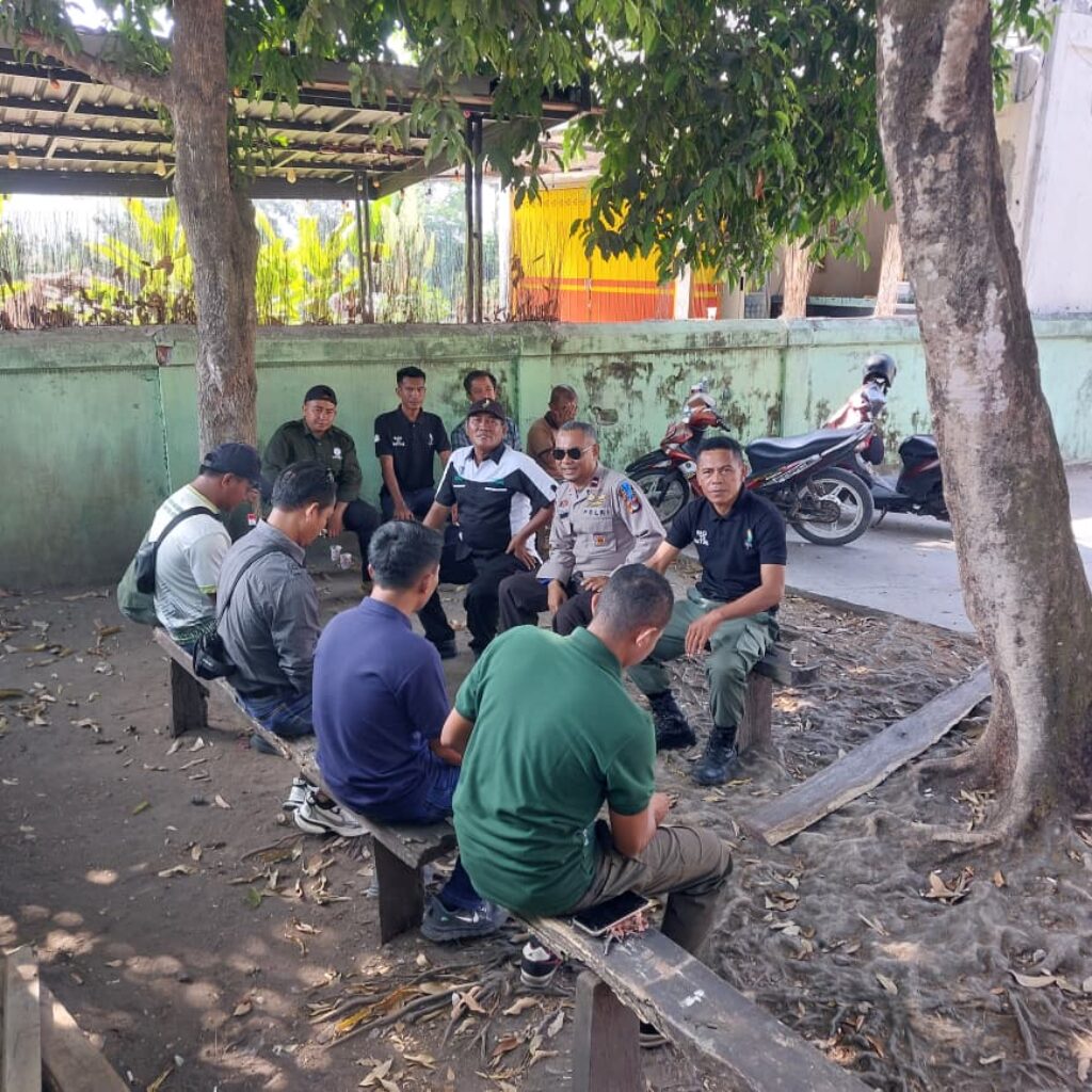 SAT BINMAS POLRES DOMPU PERKUAT SINERGI PENGAWASAN HUTAN DAN SAMBANG MASYARAKAT, CEGAH KARHUTLA SERTA GANGGUAN KAMTIBMAS